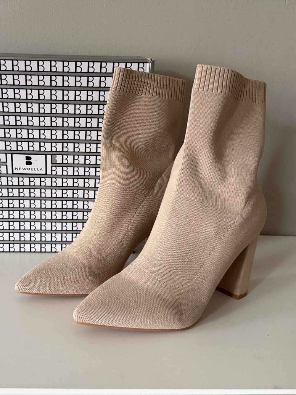 NEWBELLA Mousse Fit Apricot Pointed Toe Chunky Block Heel Sock Boots 7
